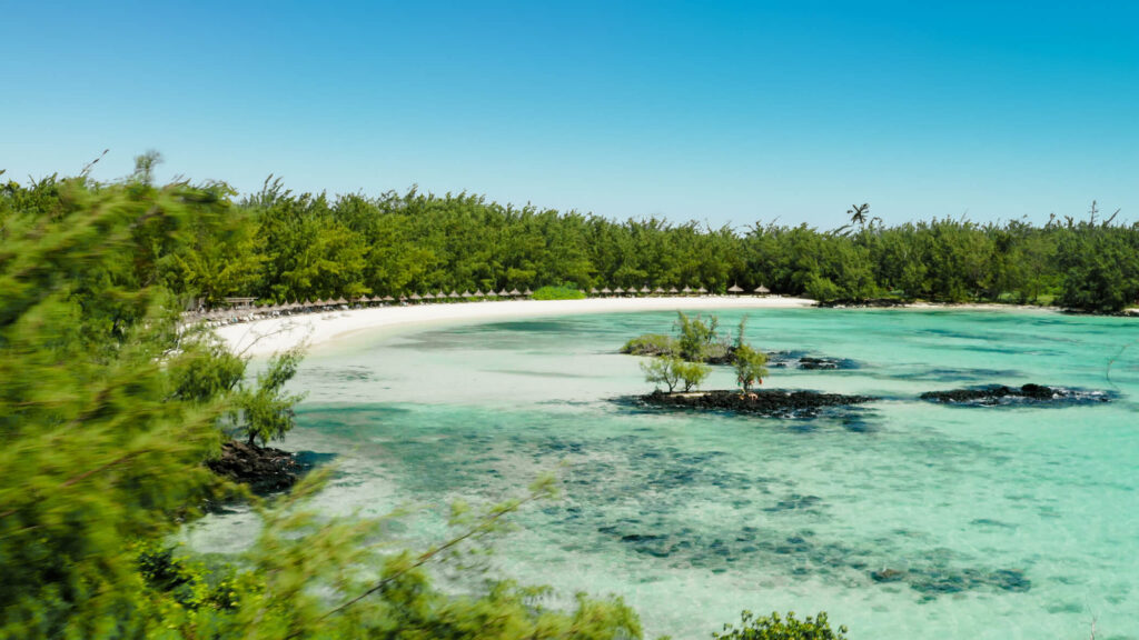 Anahita-Beach-on-Ile-aux-Cerfs-2100x1181-c6a05463-8c3f-4dad-a502-9c6baccc0a7a