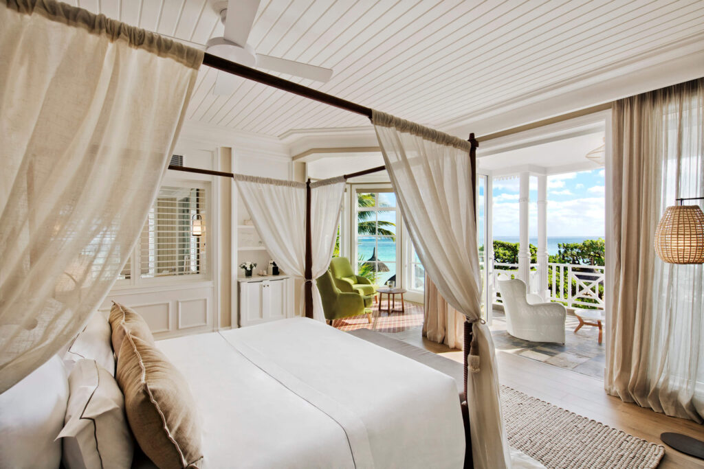 HLT_ACCOMODATION-JUNIOR-SUITE-SEA-VIEW-1