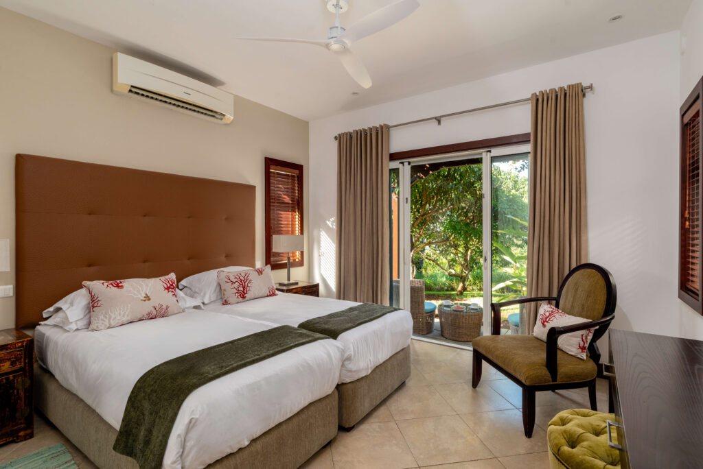 HTV_4BEBROOM VILLA_POOLVIEW_14