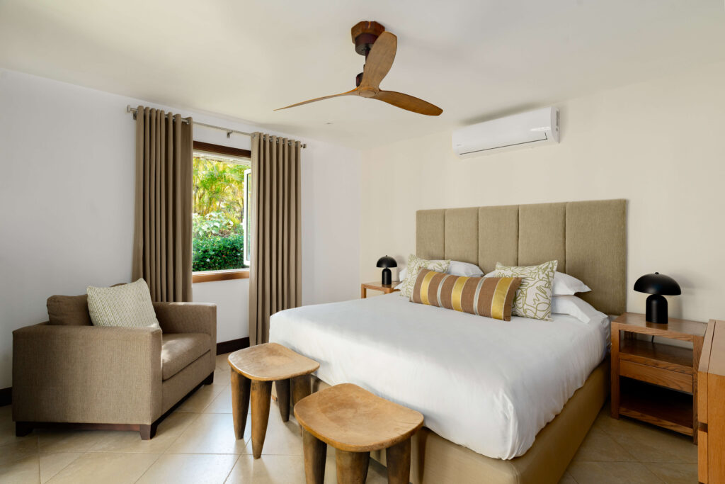 HTV_4BEBROOM VILLA_POOLVIEW_15