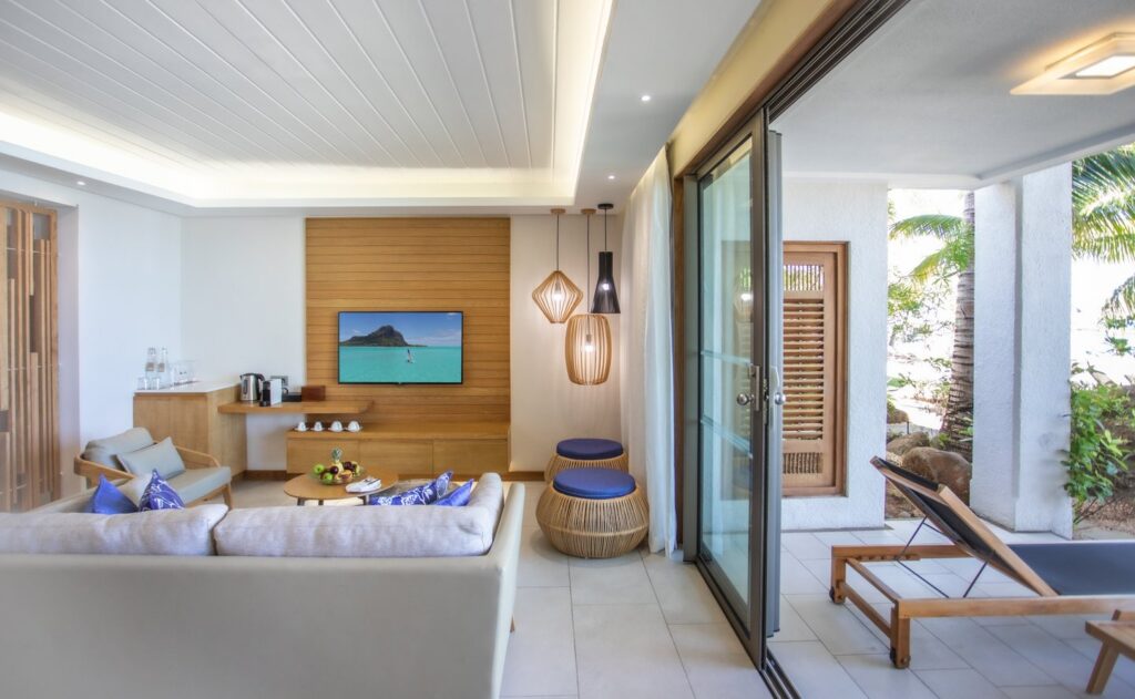 Paradis-Suite-Beachfront-12