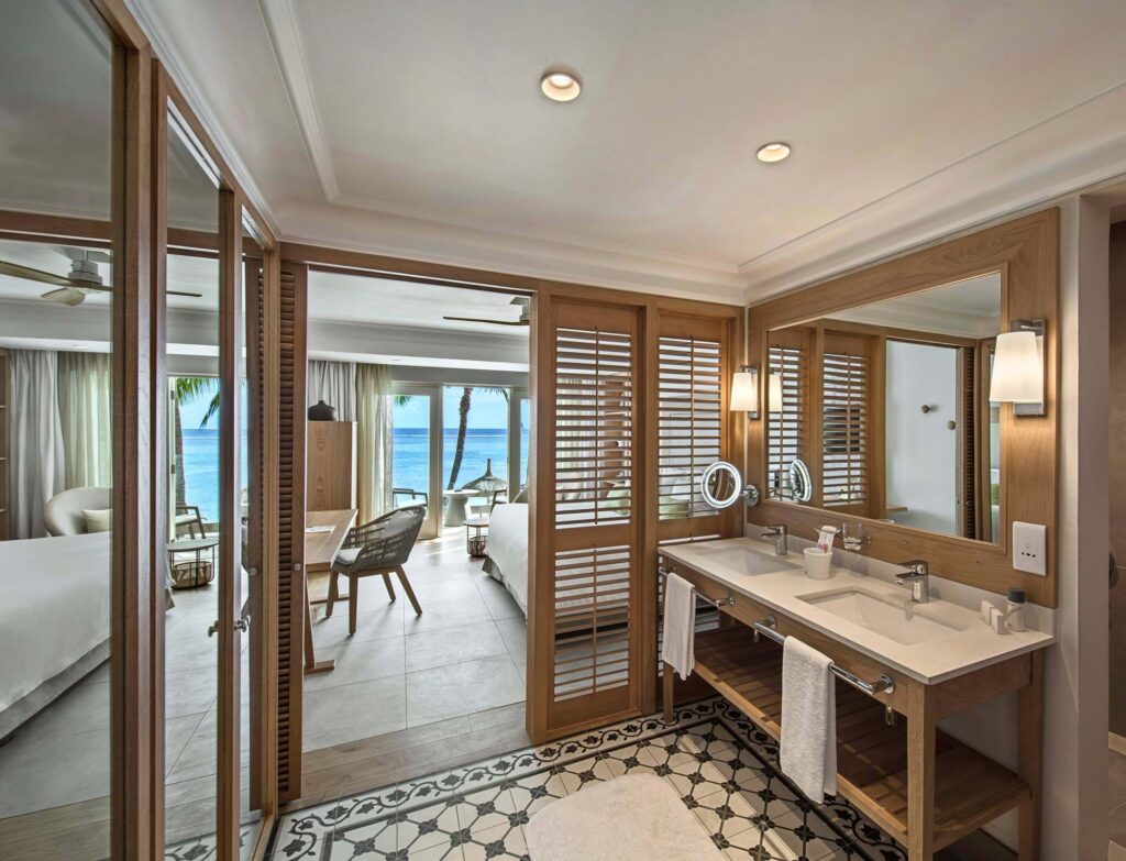 sb-deluxe-beach-front-room-1
