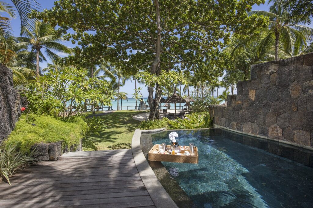 trou-Beachfront Senior Suite with Pool-0